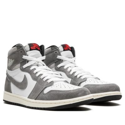 Air Jordan 1 Retro OG Light Smoke Grey - High Top Sneakers in White/Grey