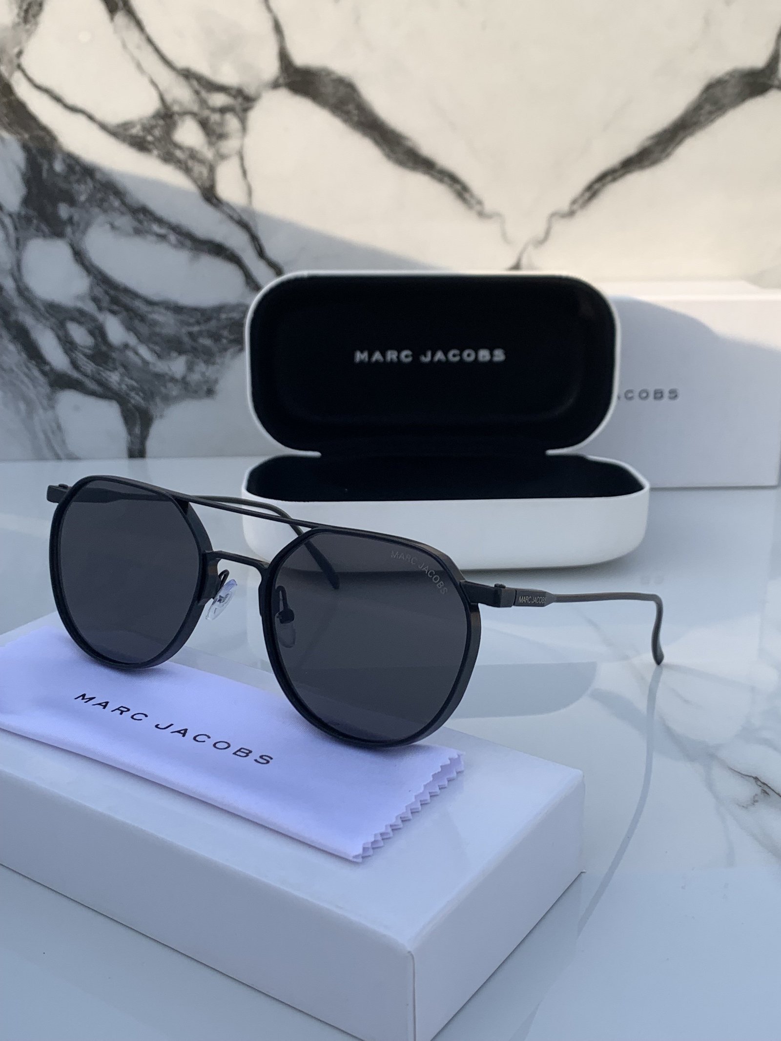 Branded Mj Metal Frame Full Black Sunglasses - Image 4