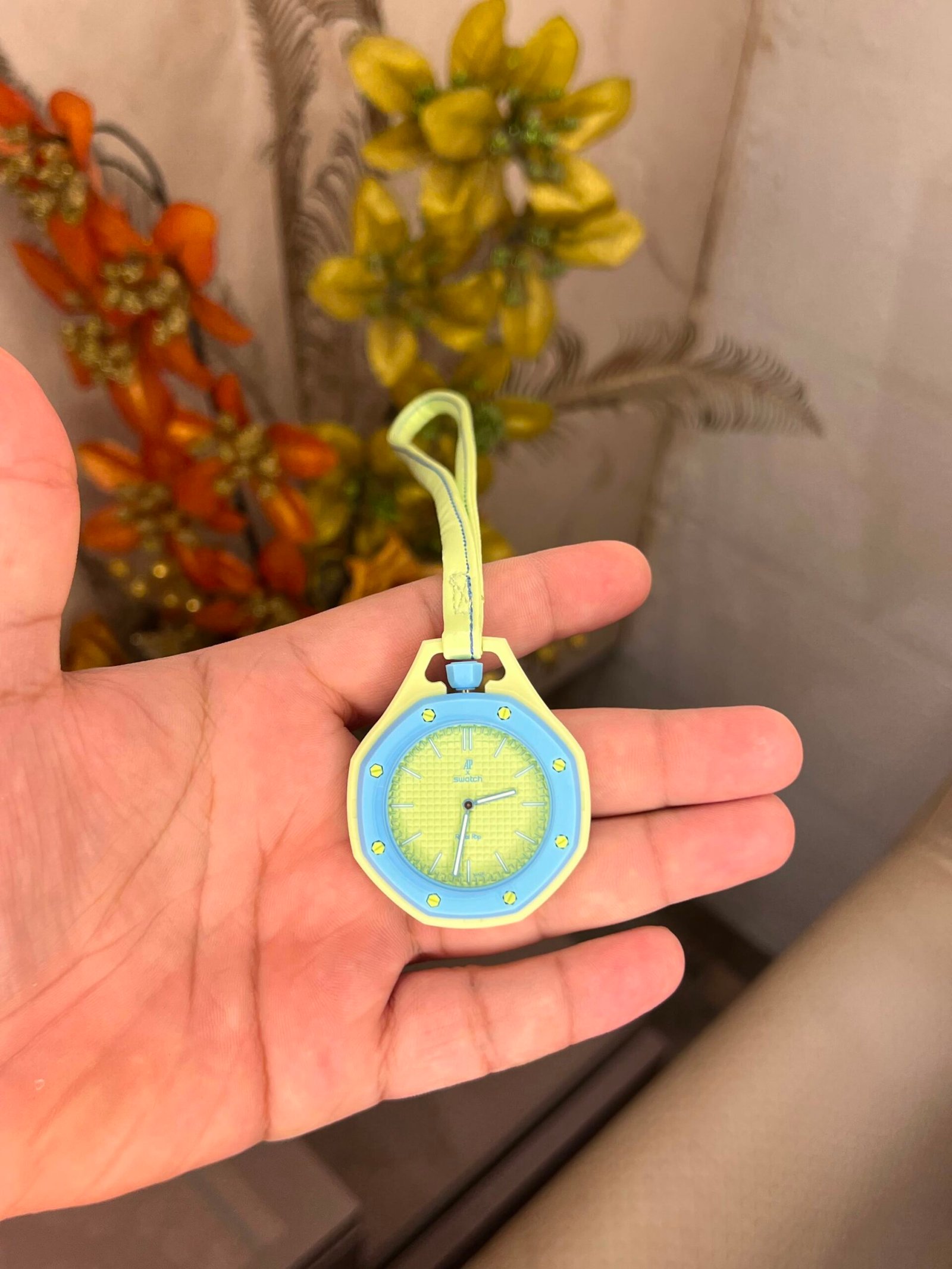 AP X SWATCH ROYAL POP WITH BOX 002