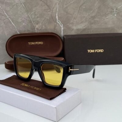 TOM FORD SUNGLASS WITH ORIGINAL BOX 0006