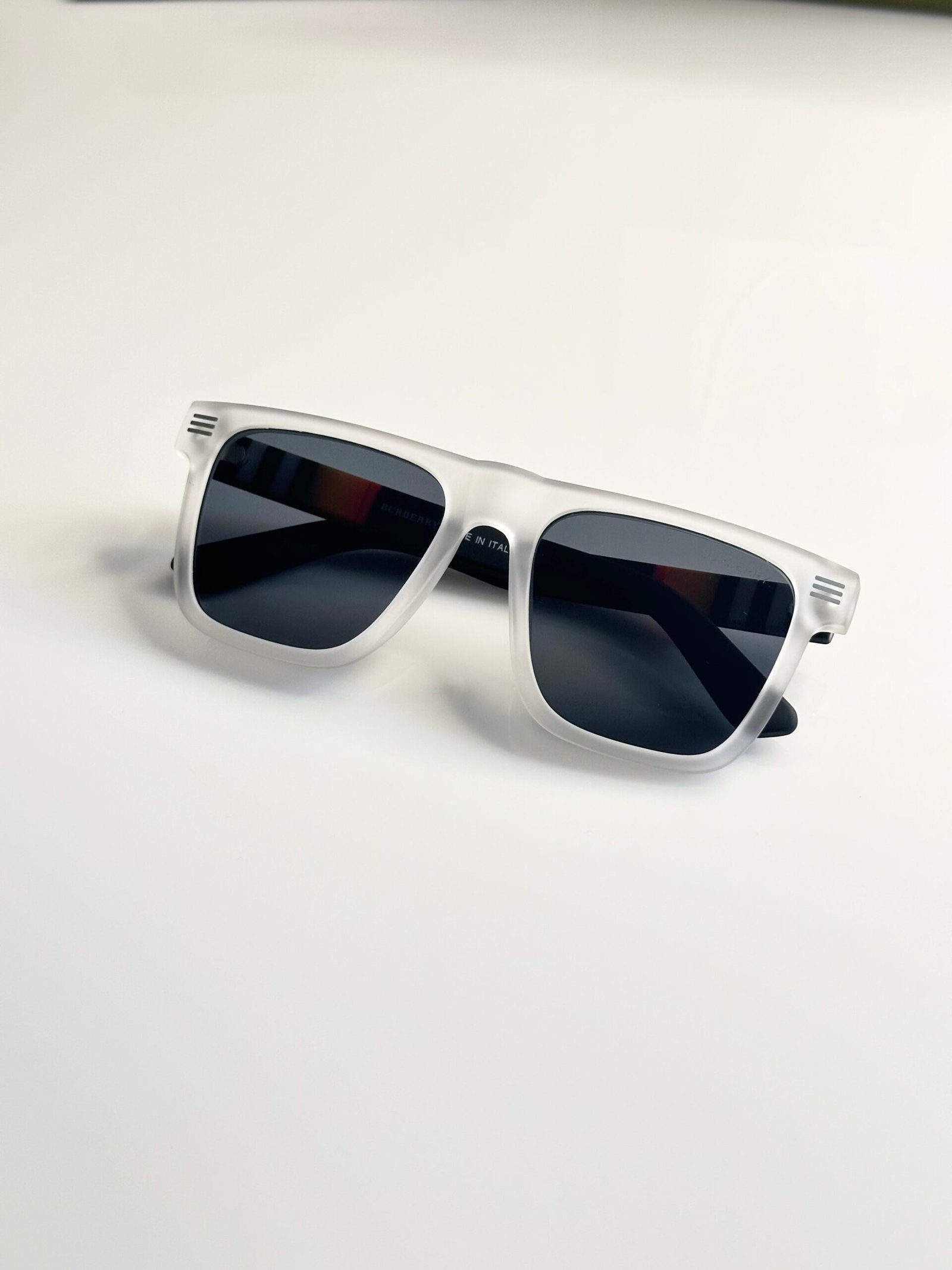 Burberry_4382_Ice_Black - Image 3