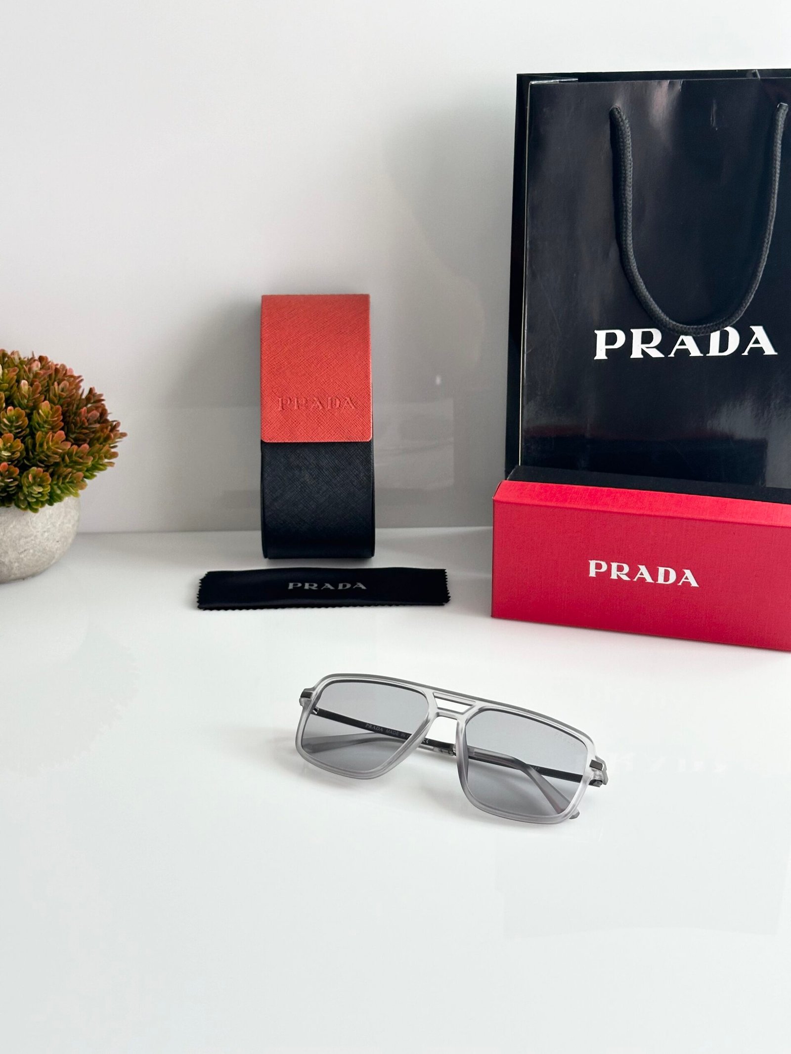 Prada_70_Grey - Image 4