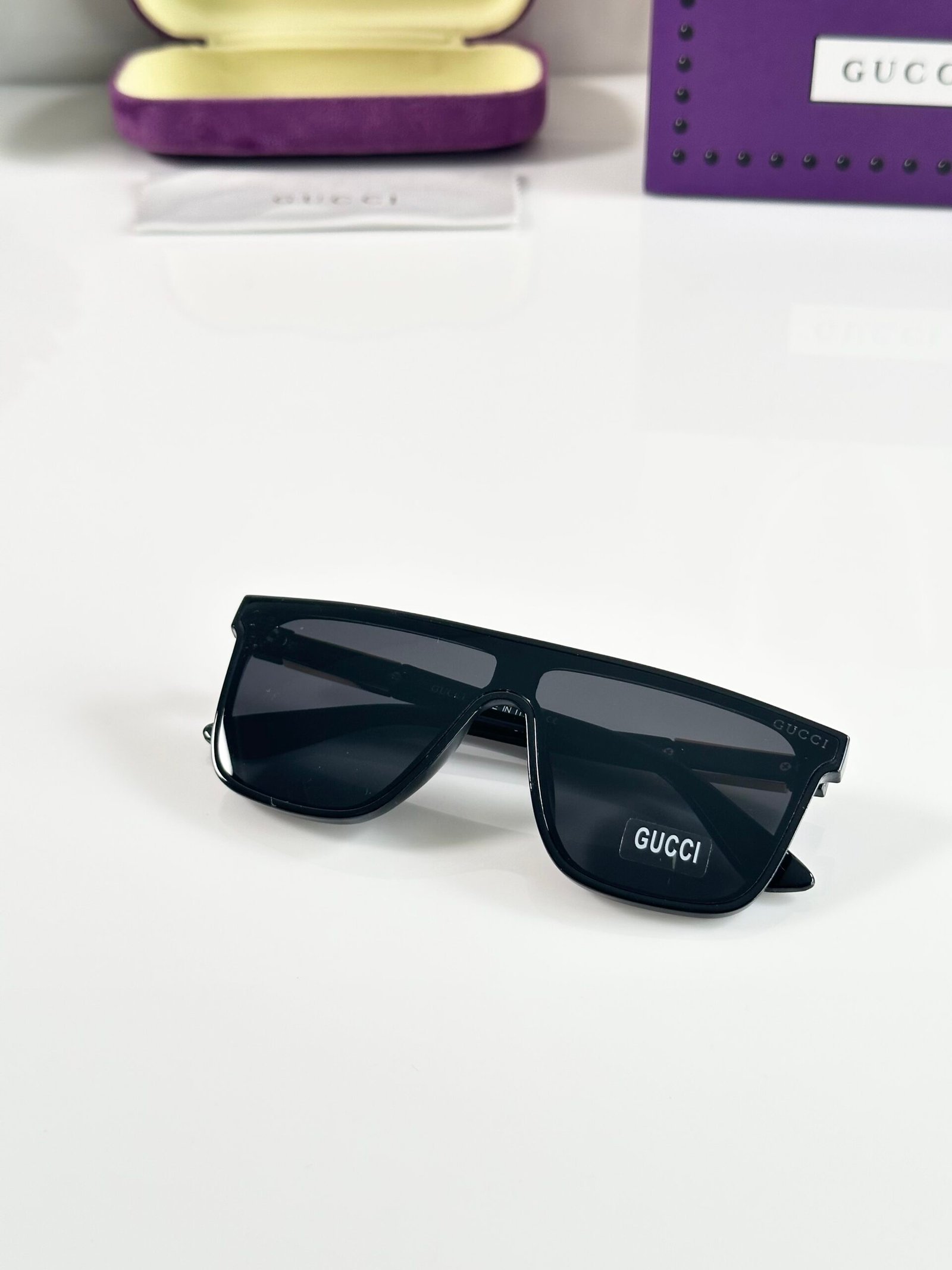Gucci_0566_Gold_Black - Image 3