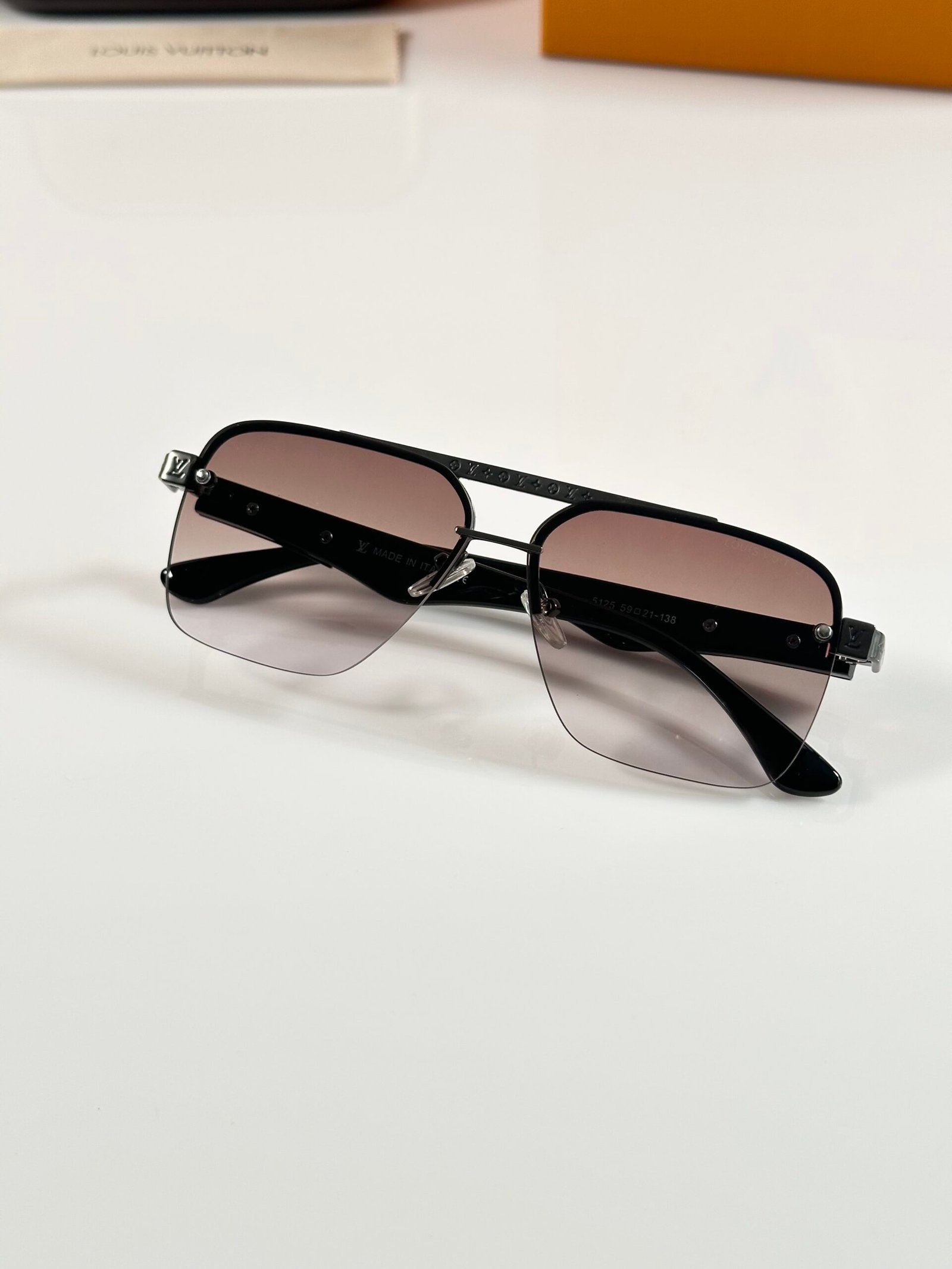 Louis_Vuitton_5125_Gun_Brown - Image 3