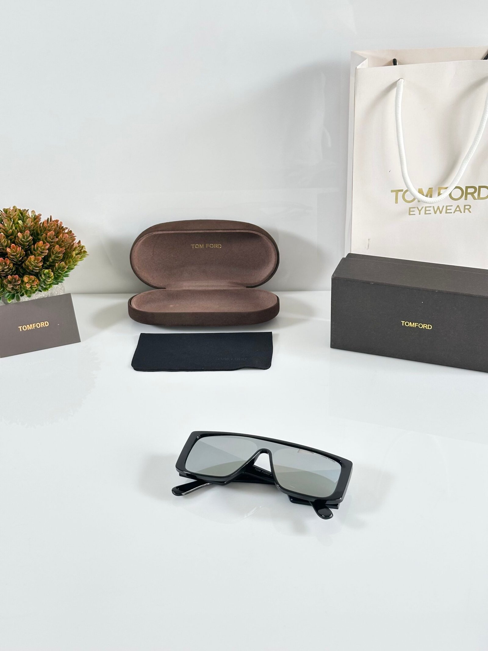 Tomford 0710 Black Silver Mercury - Image 4