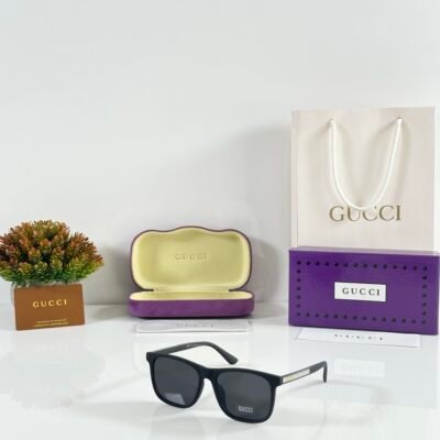 Gucci_0381_Mate_Black