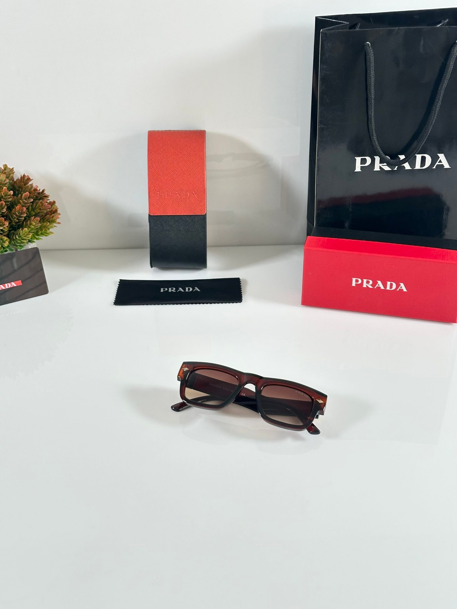 Prada_19_Brown - Image 4