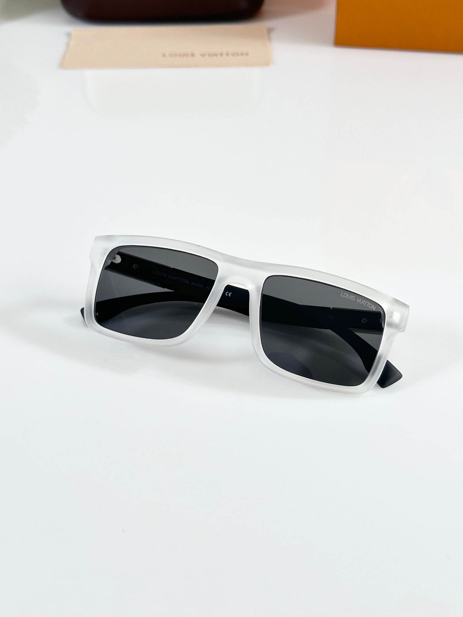 Louis_Vuitton_4577_Ice_Black - Image 3