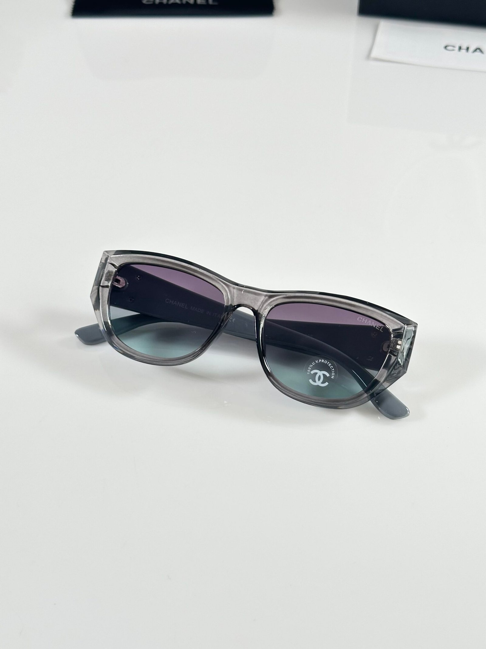 Chanel_WMNS_0688_Grey_Green_DC - Image 3