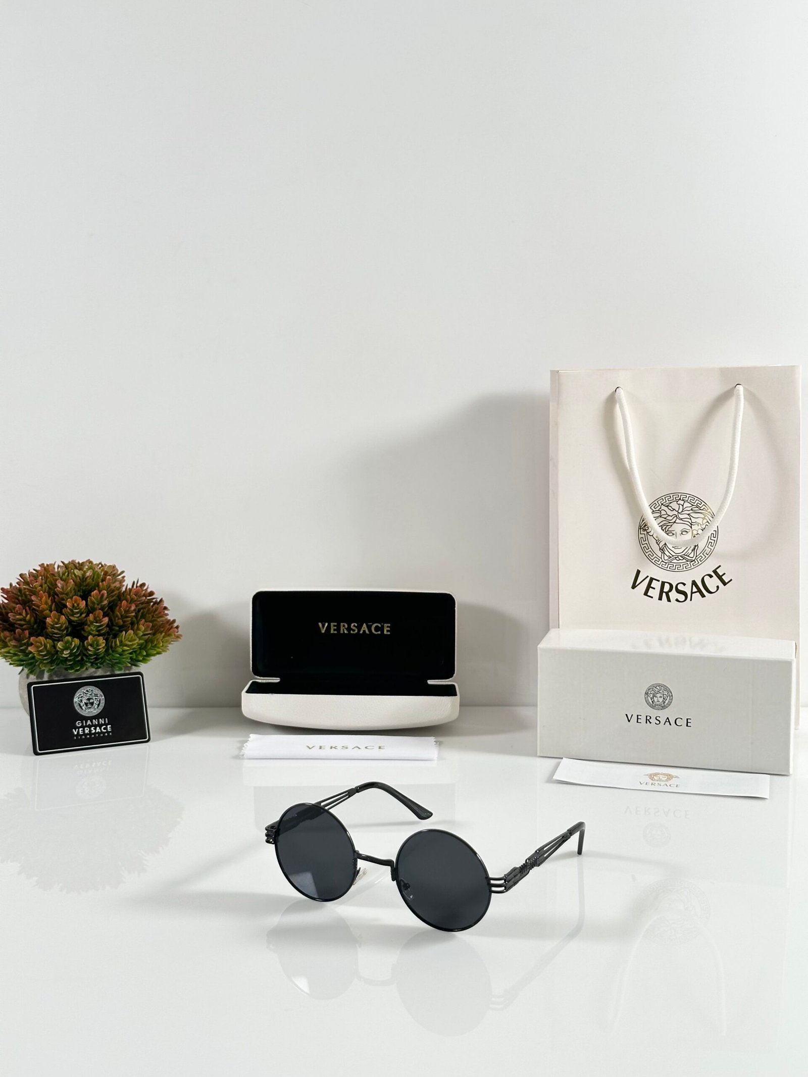 Versace 234 Black