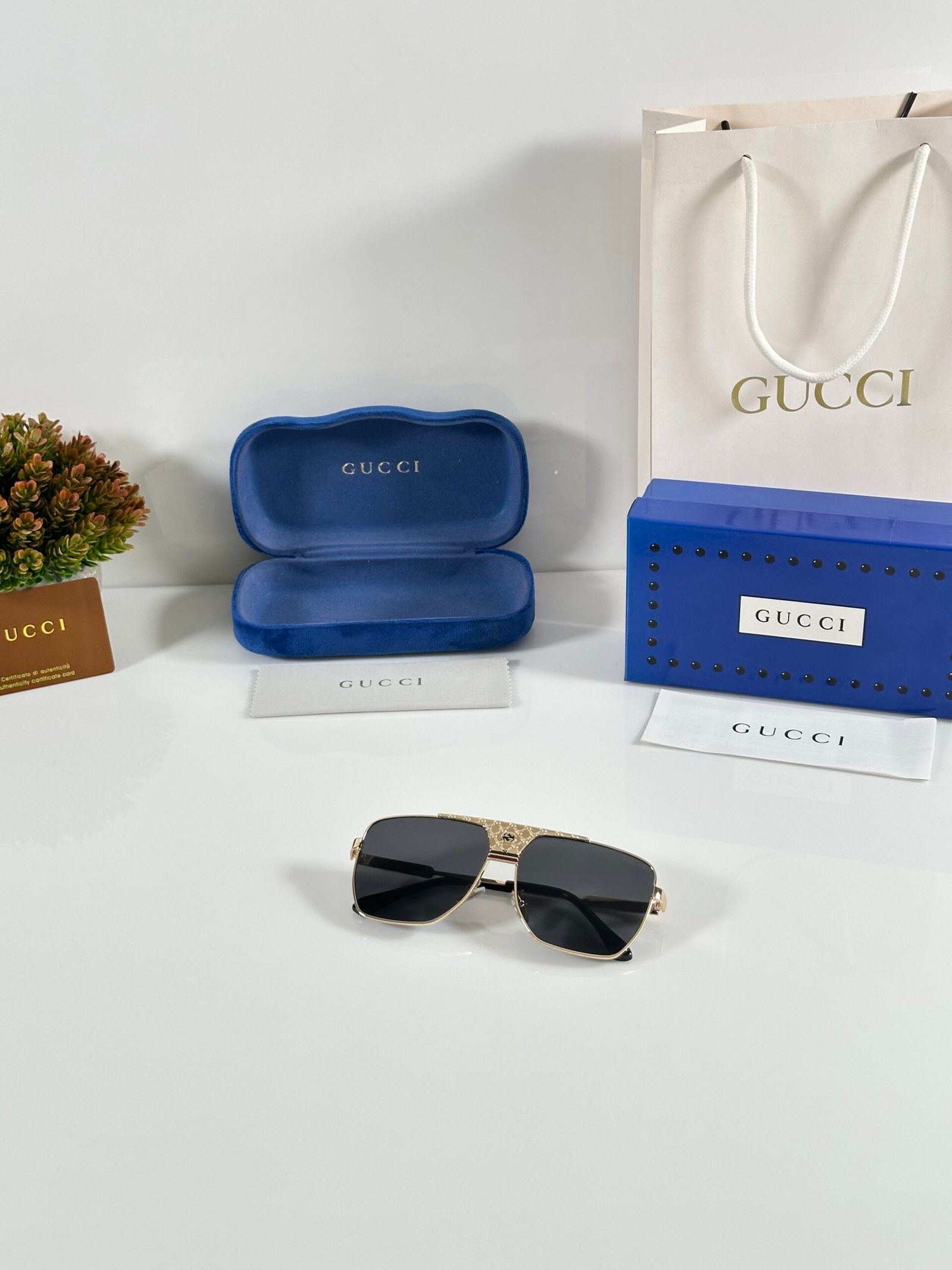 Gucci_0318_Gold_Black - Image 4