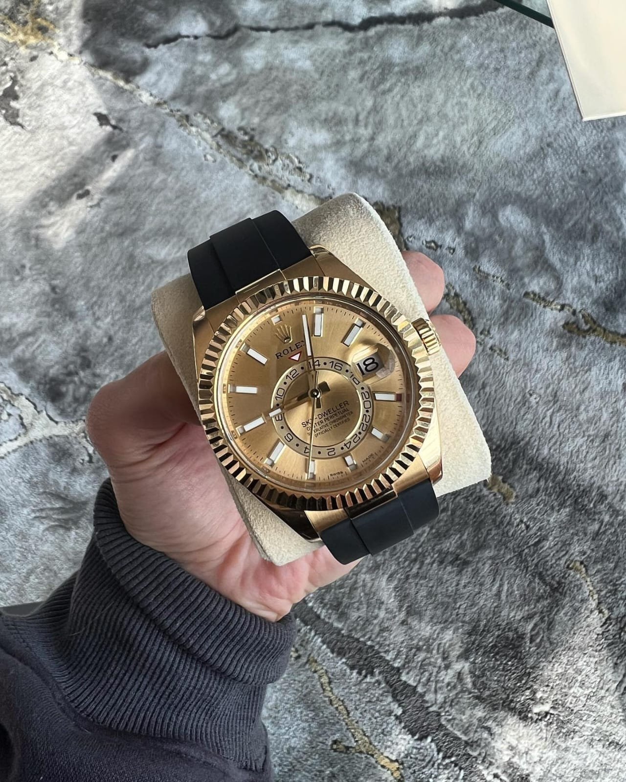Role_x Oyster perpetual Sky Dweller