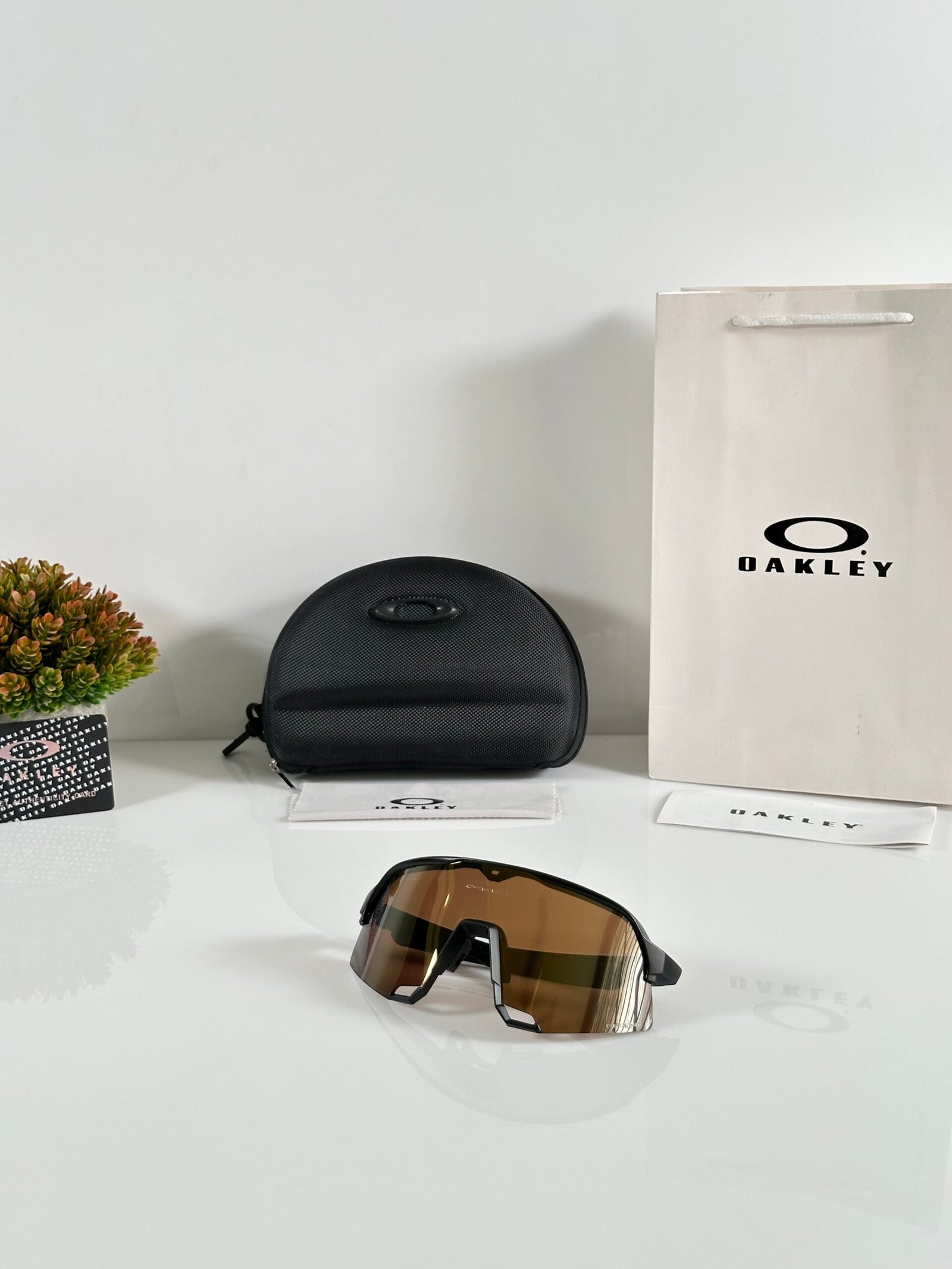Oakley_S3_Gold_Mercury - Image 3