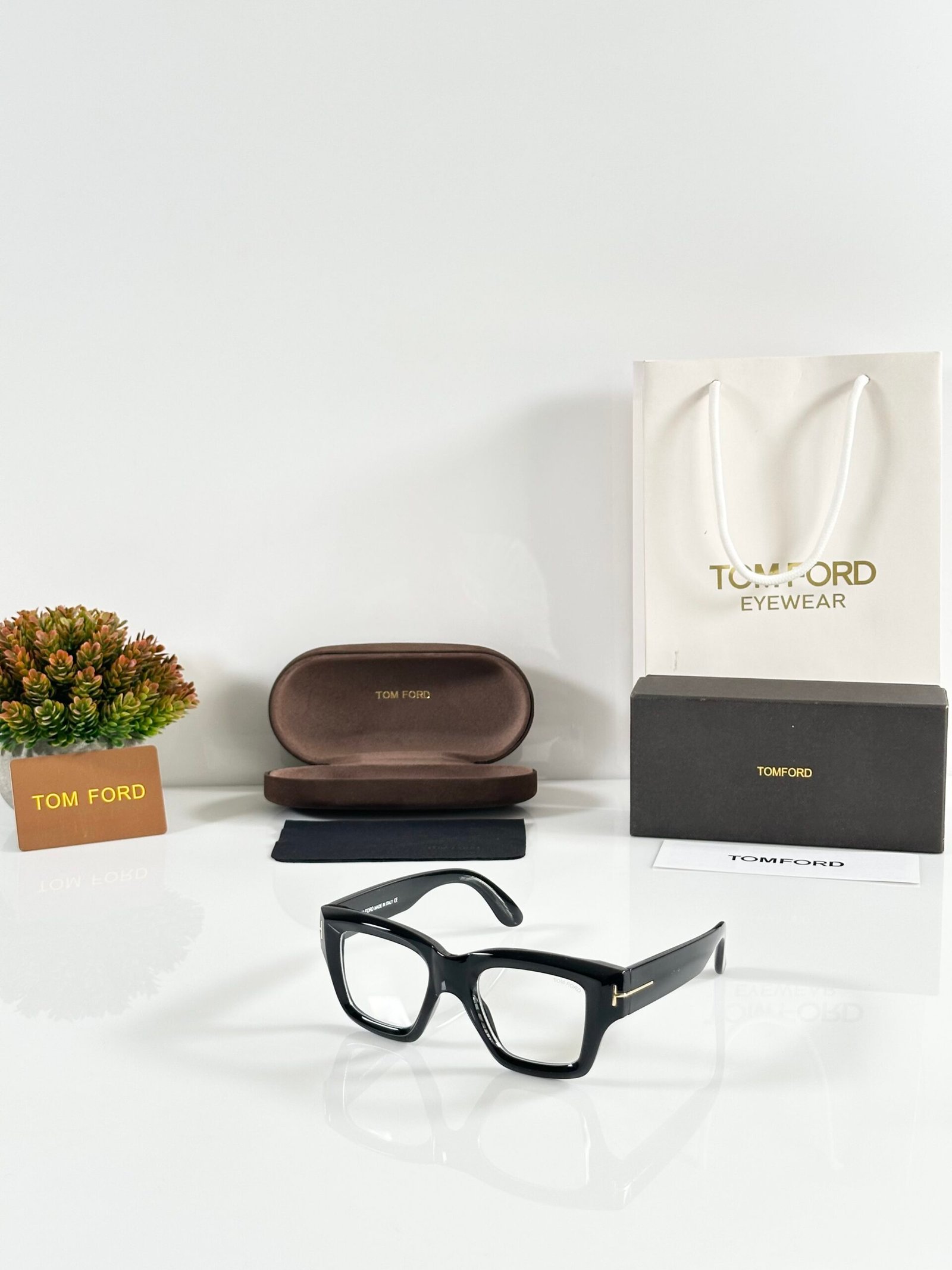 Tomford 184 Black Frame