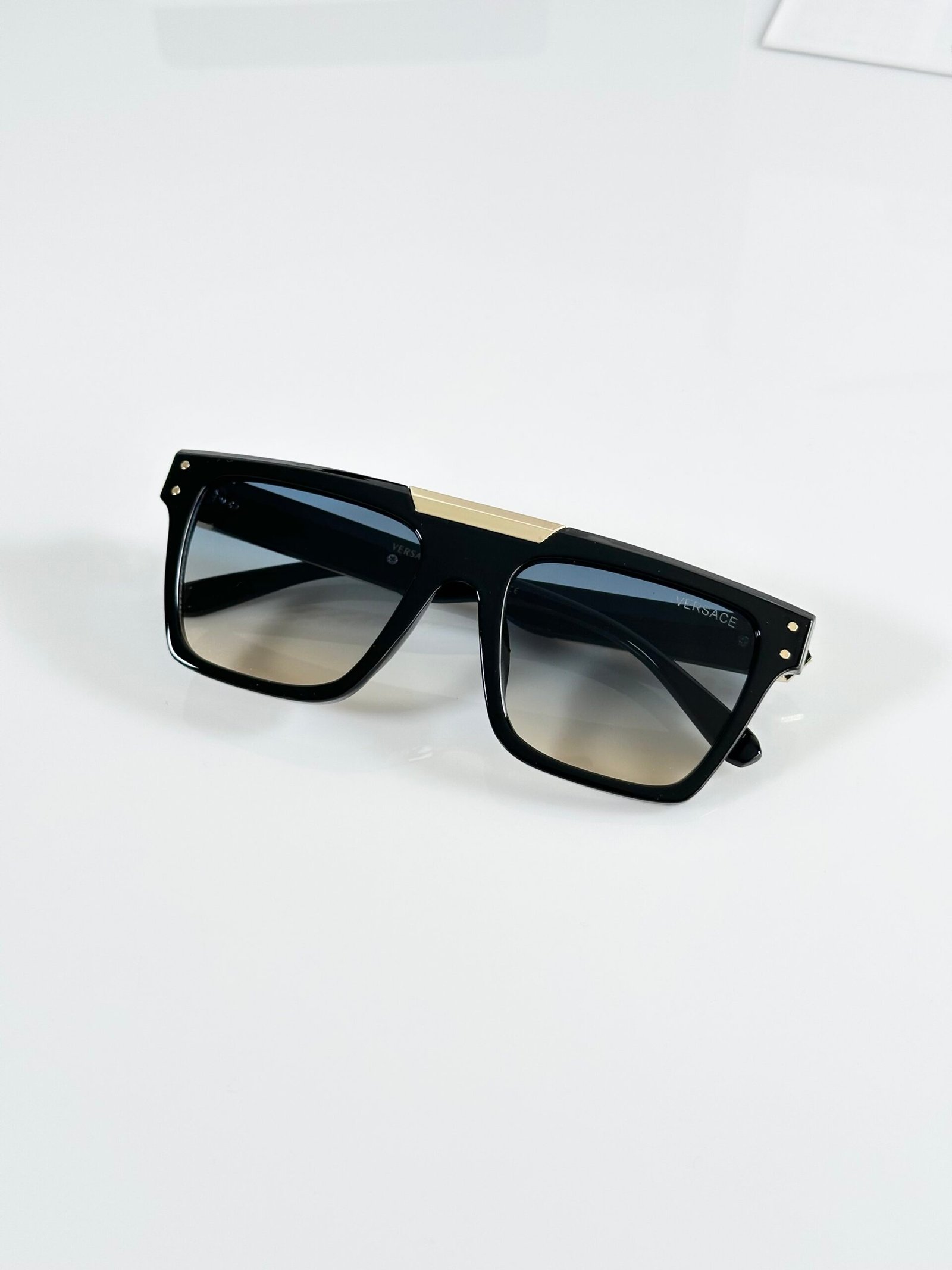 Versace 216 Gold Green DC - Image 3