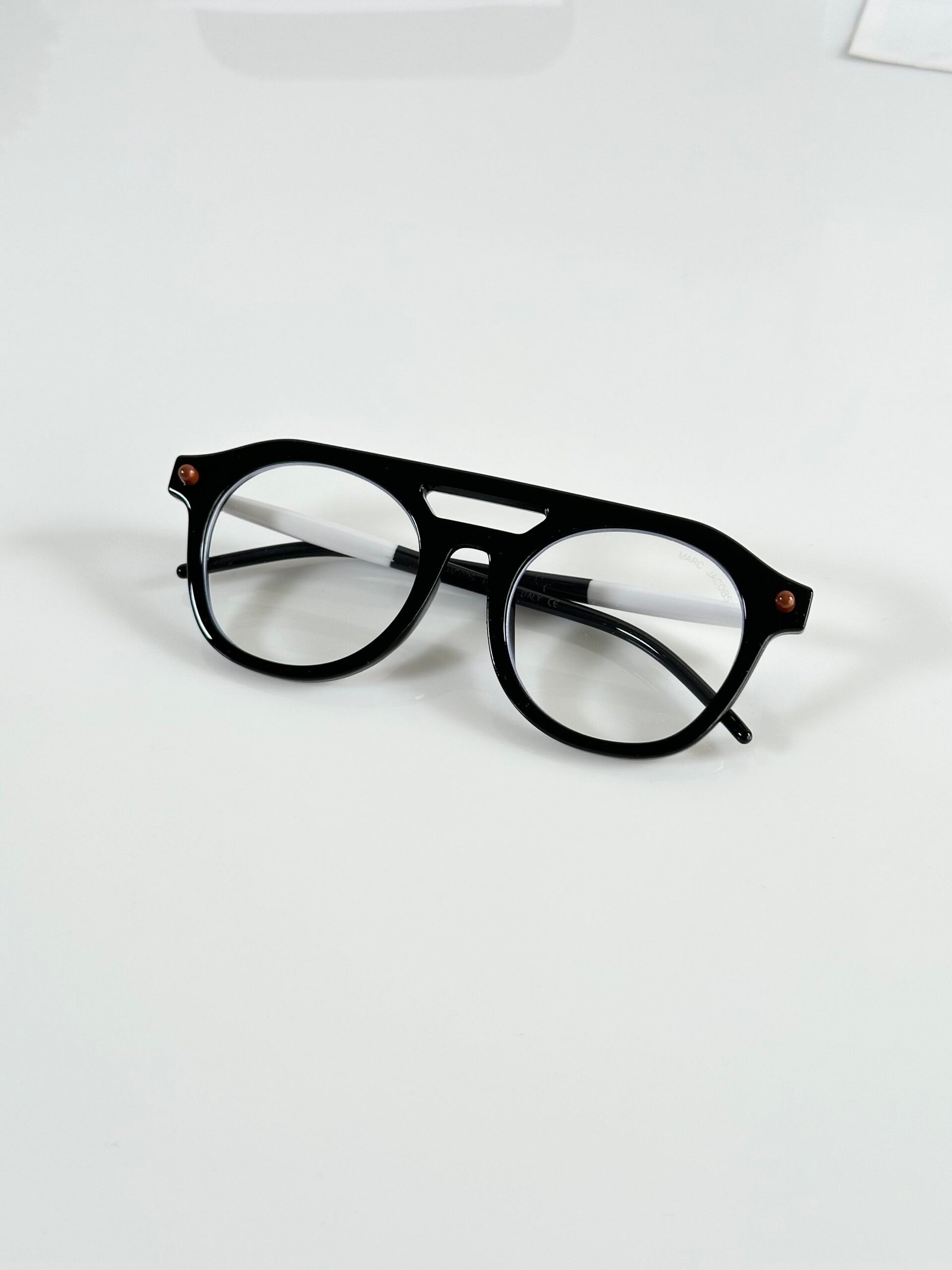Marc Jacobs 8831 Black White Frame - Image 3