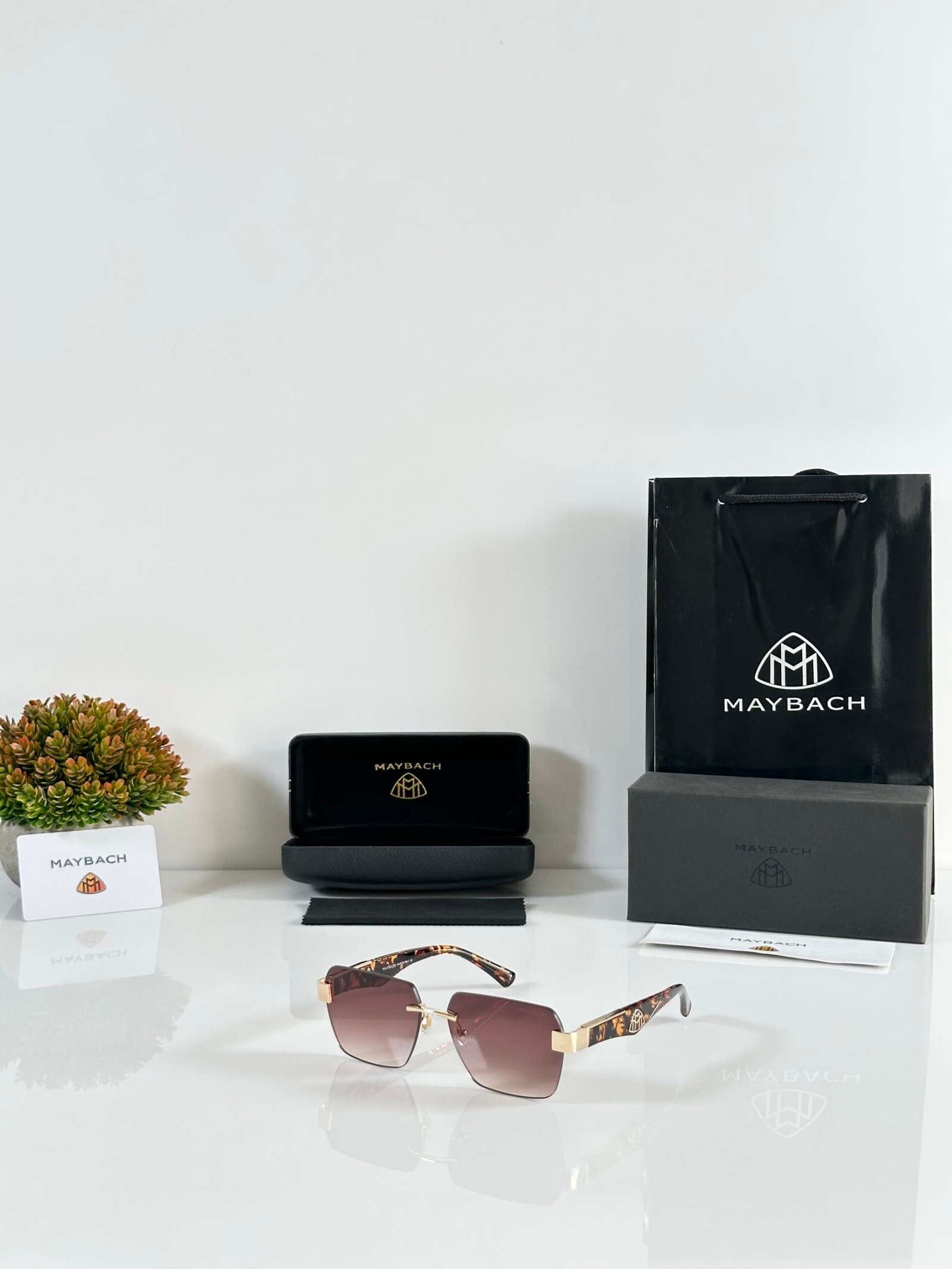 Maybach 2560 Tiger Gold Brown