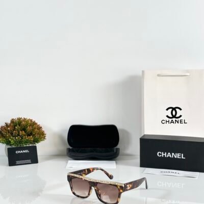 Chanel_WMNS_8318_Tiger_Brown