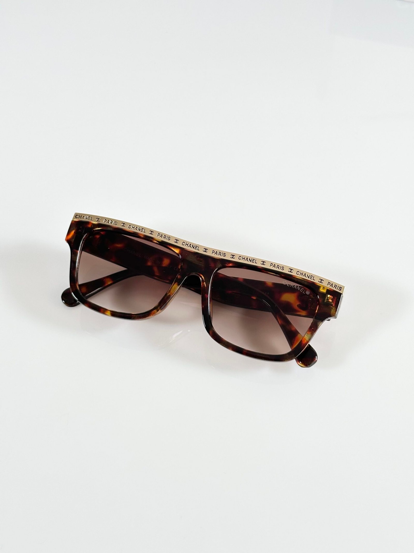Chanel_WMNS_8318_Tiger_Brown - Image 3