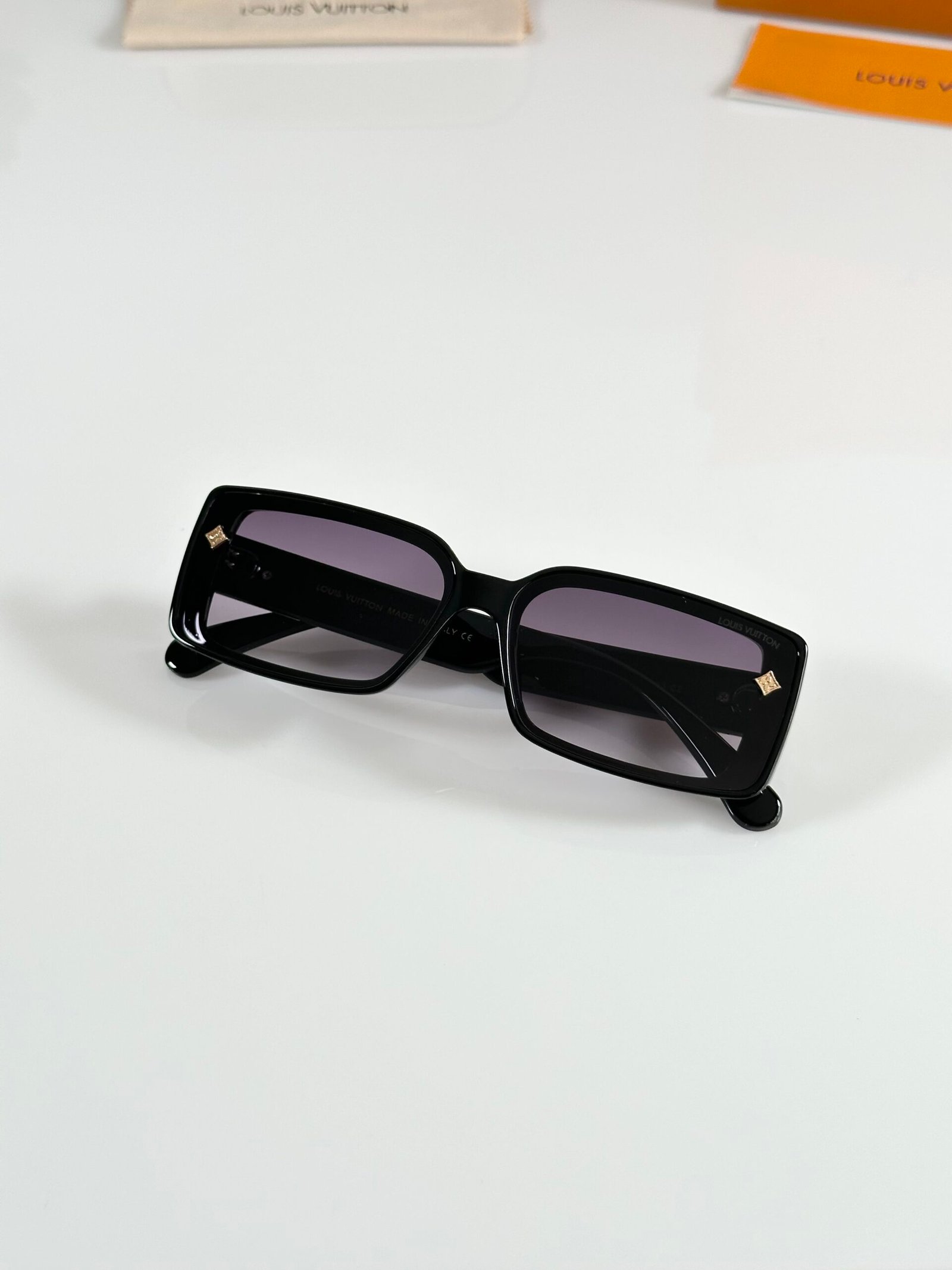 Louis_Vuitton_WMNS_5513_Black_DC - Image 3