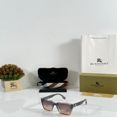Burberry_WMNS_0032_Grey_Orange