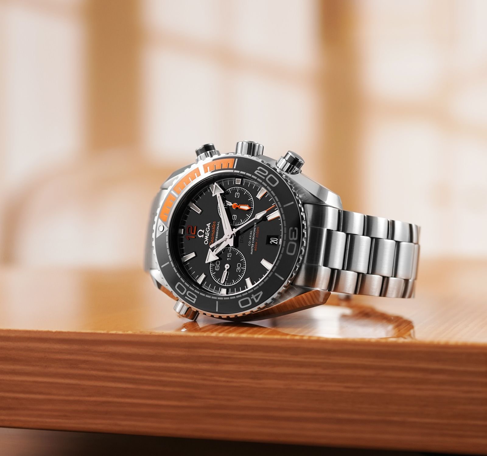 Omeg_a Seamaster Planet Ocean Quartz