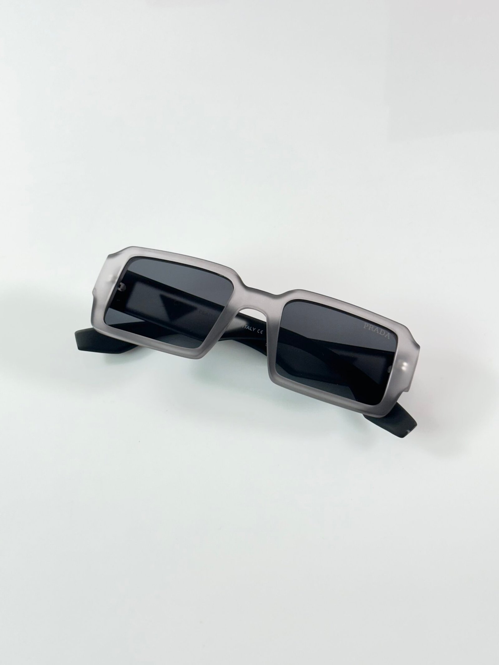Prada_89_Grey - Image 3