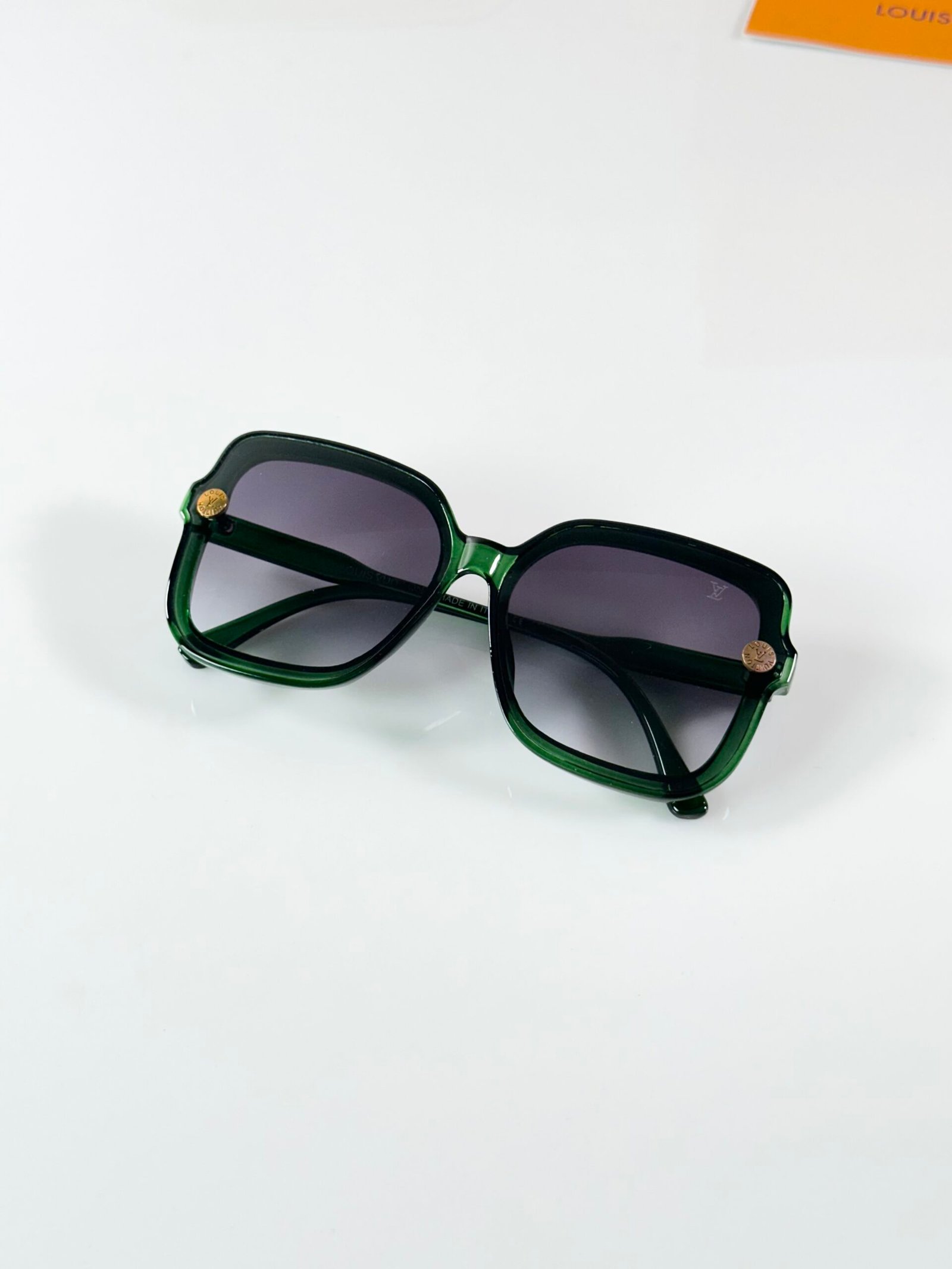 Louis_Vuitton_WMNS_8166_Green_Black_DC - Image 3