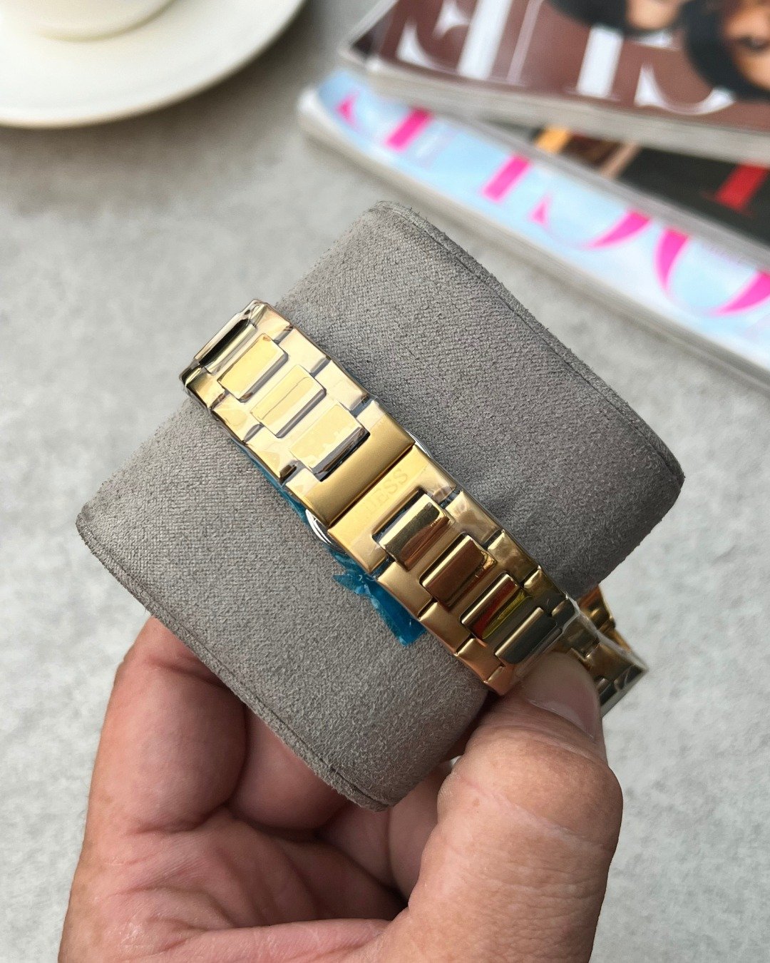 Guess Square Chronograph Gold-Green - Image 2