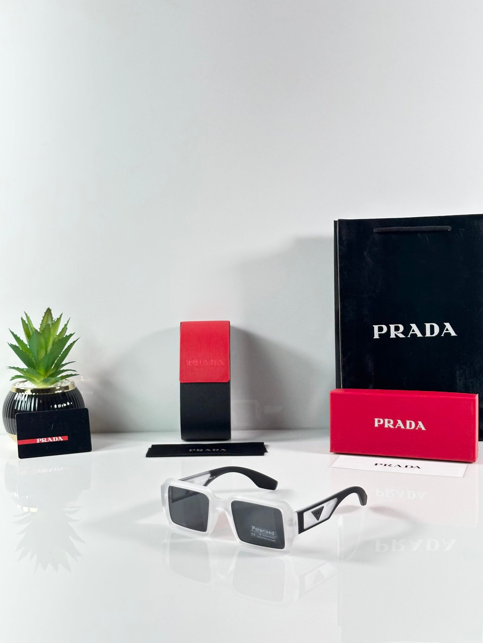Prada_WMNS_89_Ice_Black