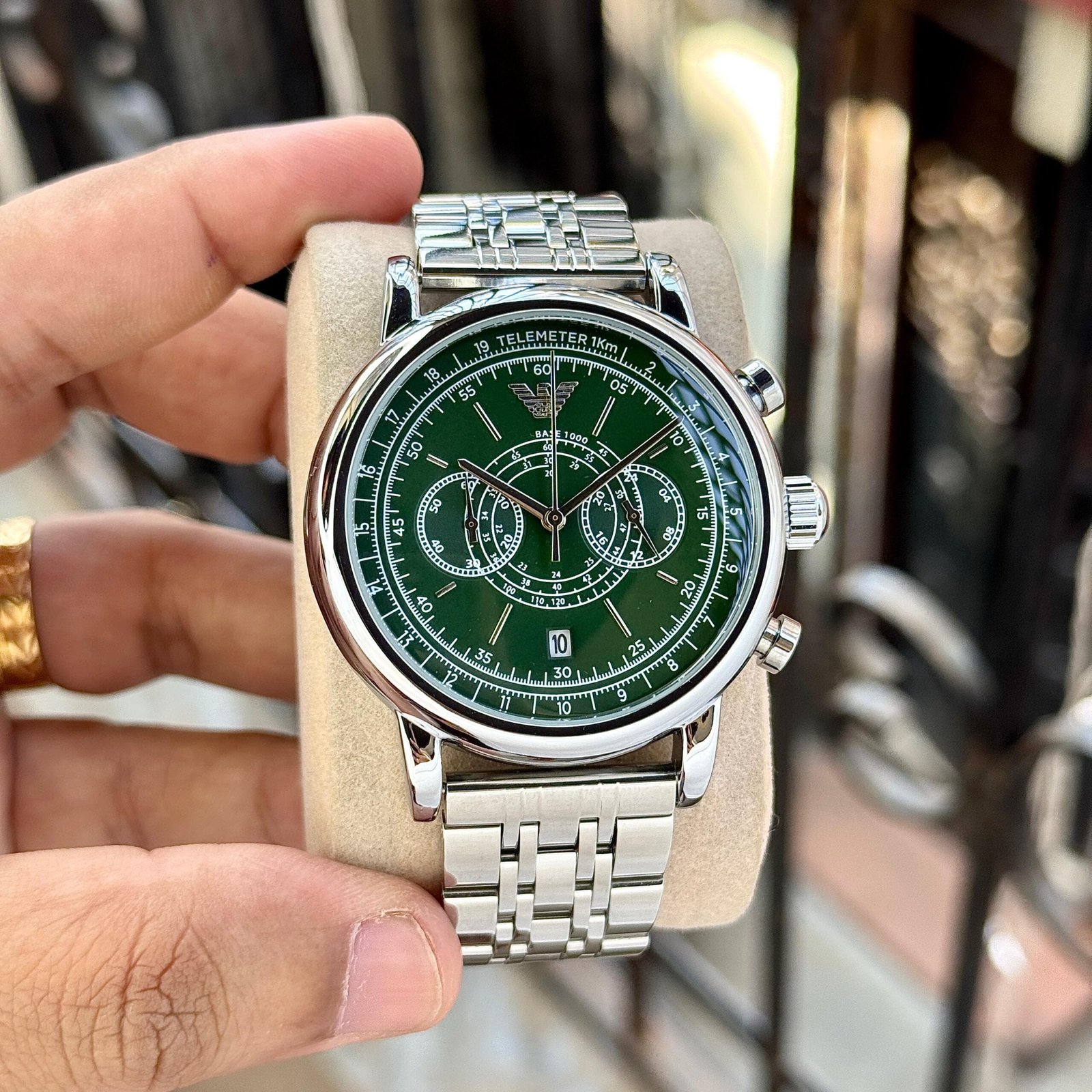 Arman_i Exchange Hampton