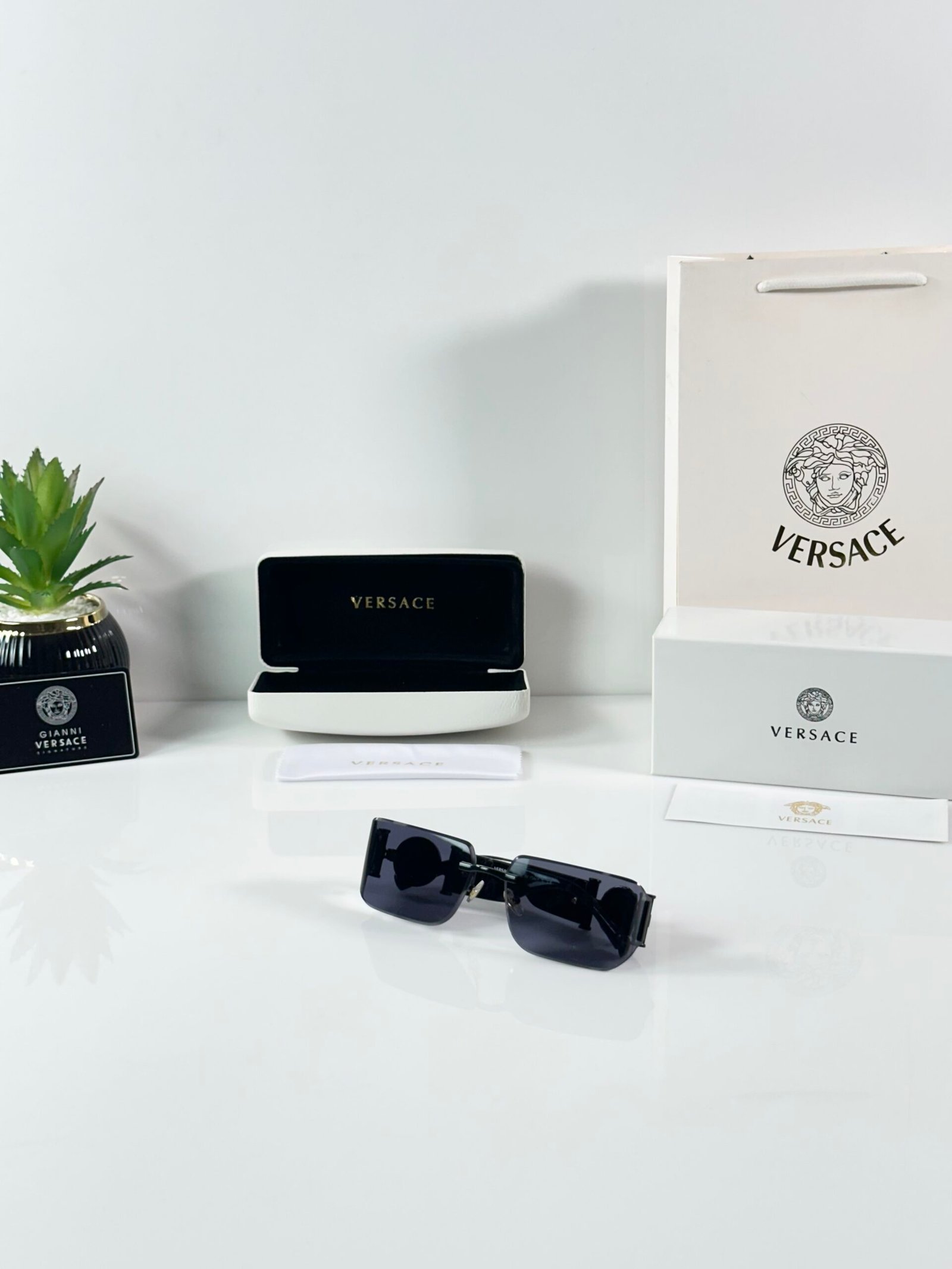 Versace 6772 Black - Image 4