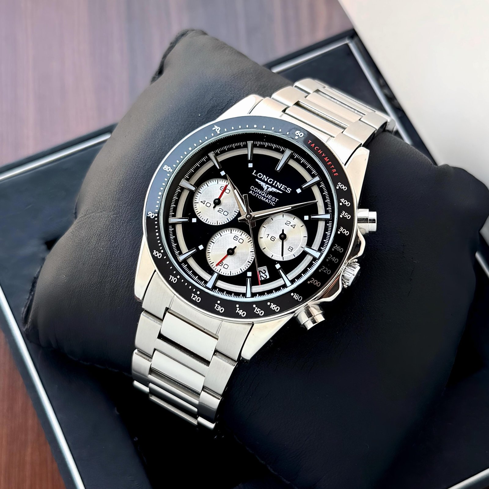 Longine_s Conquest Chronograph - Image 3