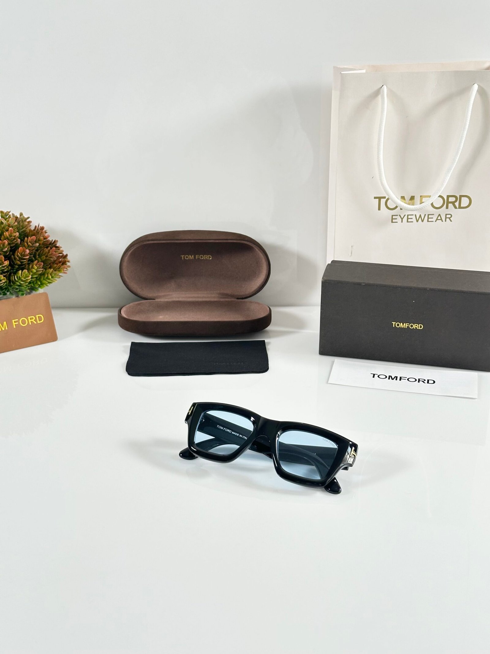 Tomford 184 Black Blue - Image 4