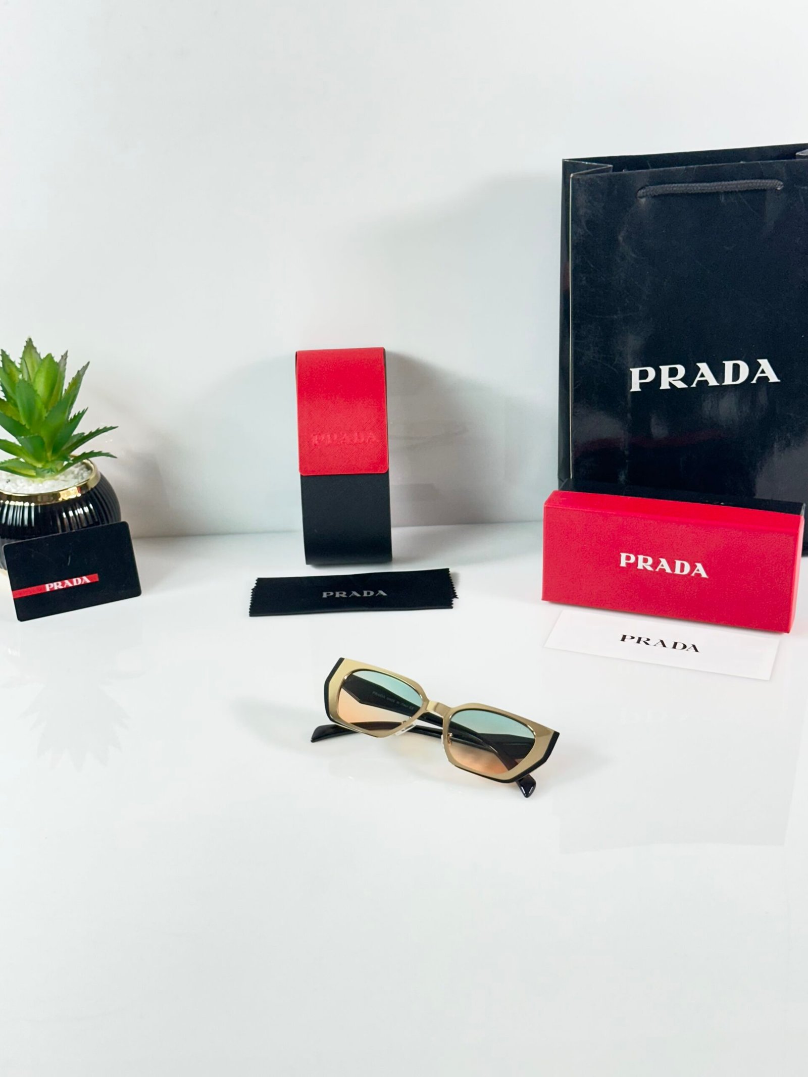 Prada_WMNS_018_Gold_Green_Orange - Image 4