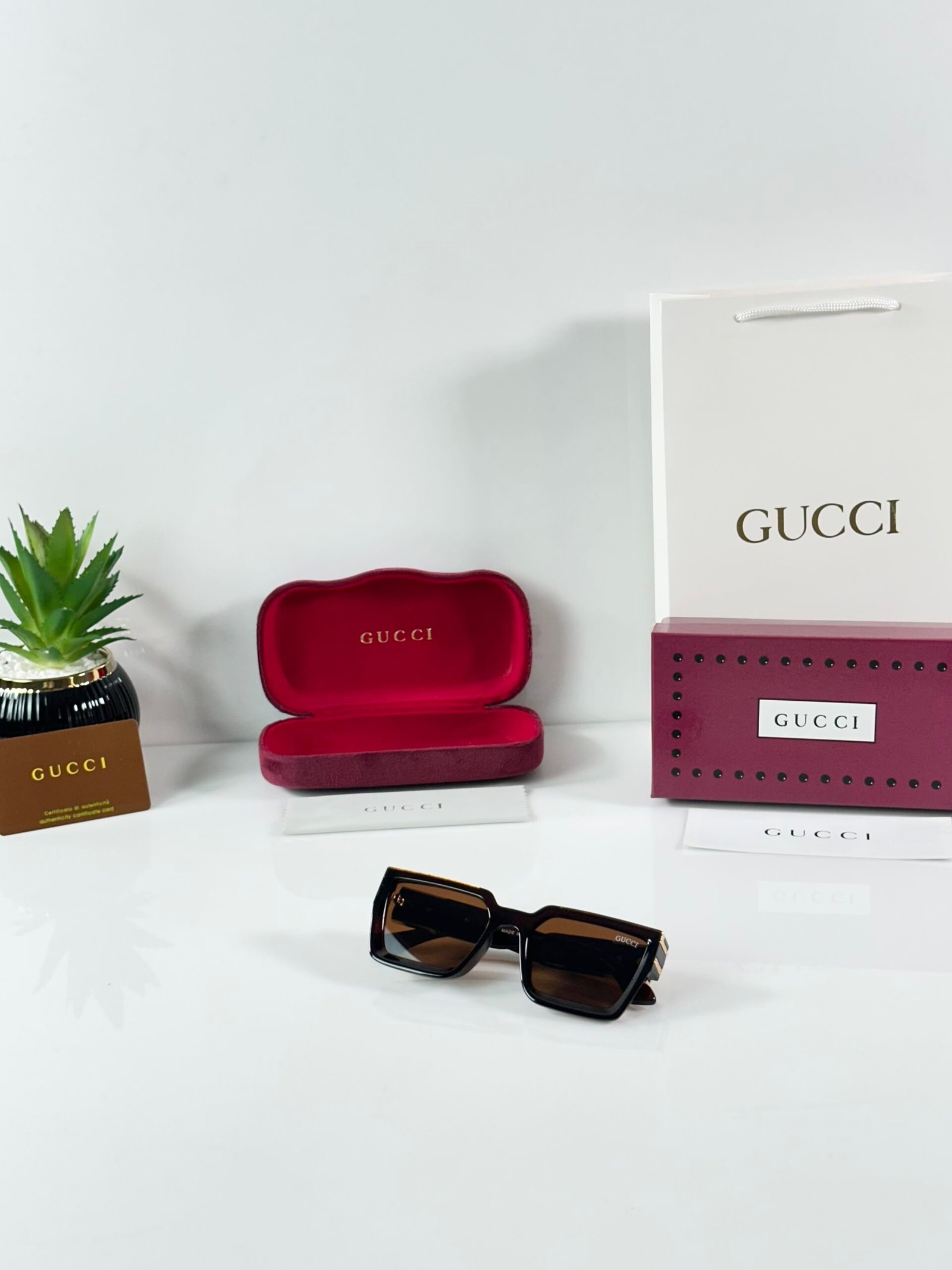 Gucci_02_Gold_Brown - Image 4