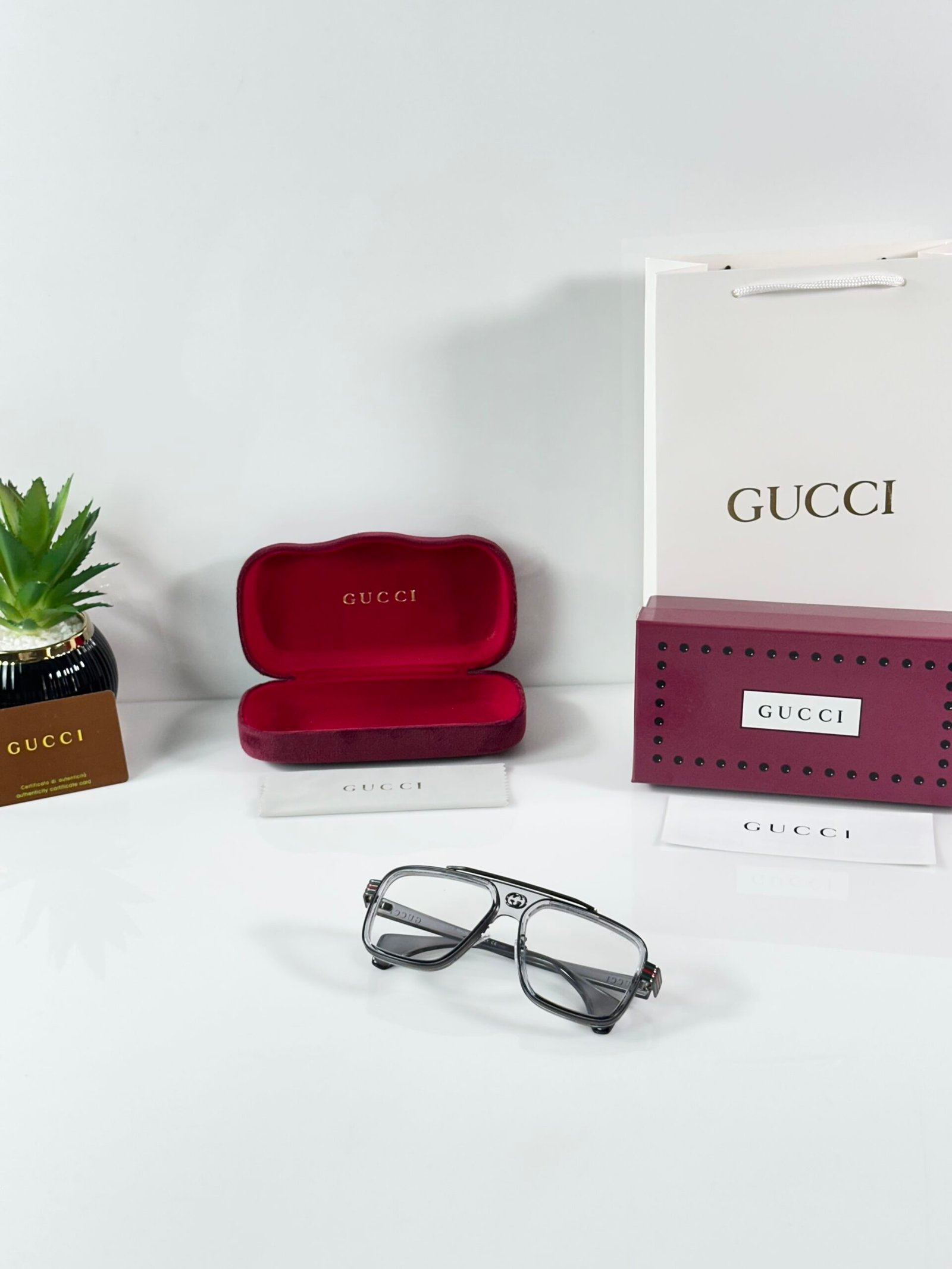 Gucci_1295_Grey_Frame - Image 4