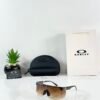 Oakley_9957_Brown