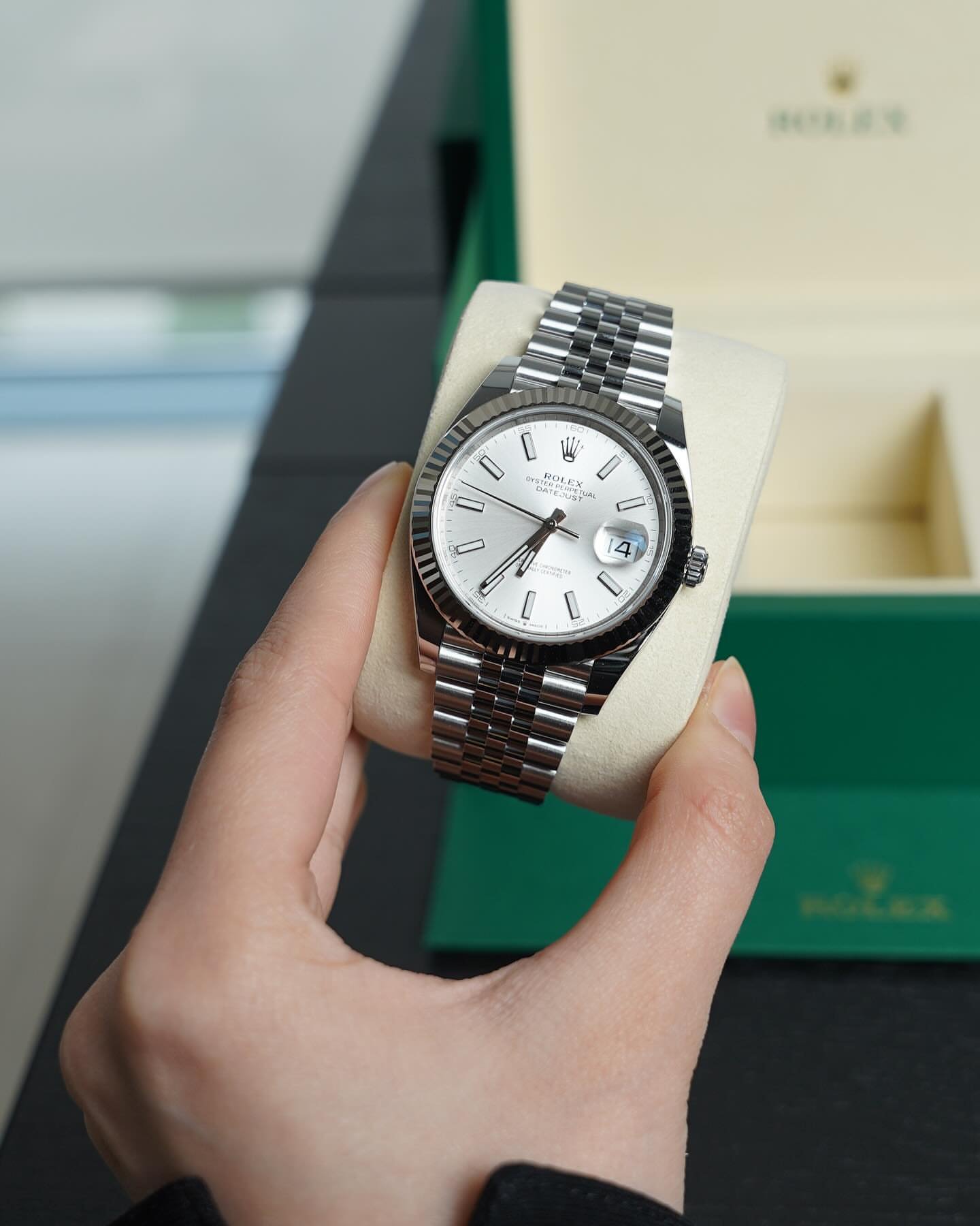 Role_x Oyster Perpetual Date Just Silver-White - Image 2