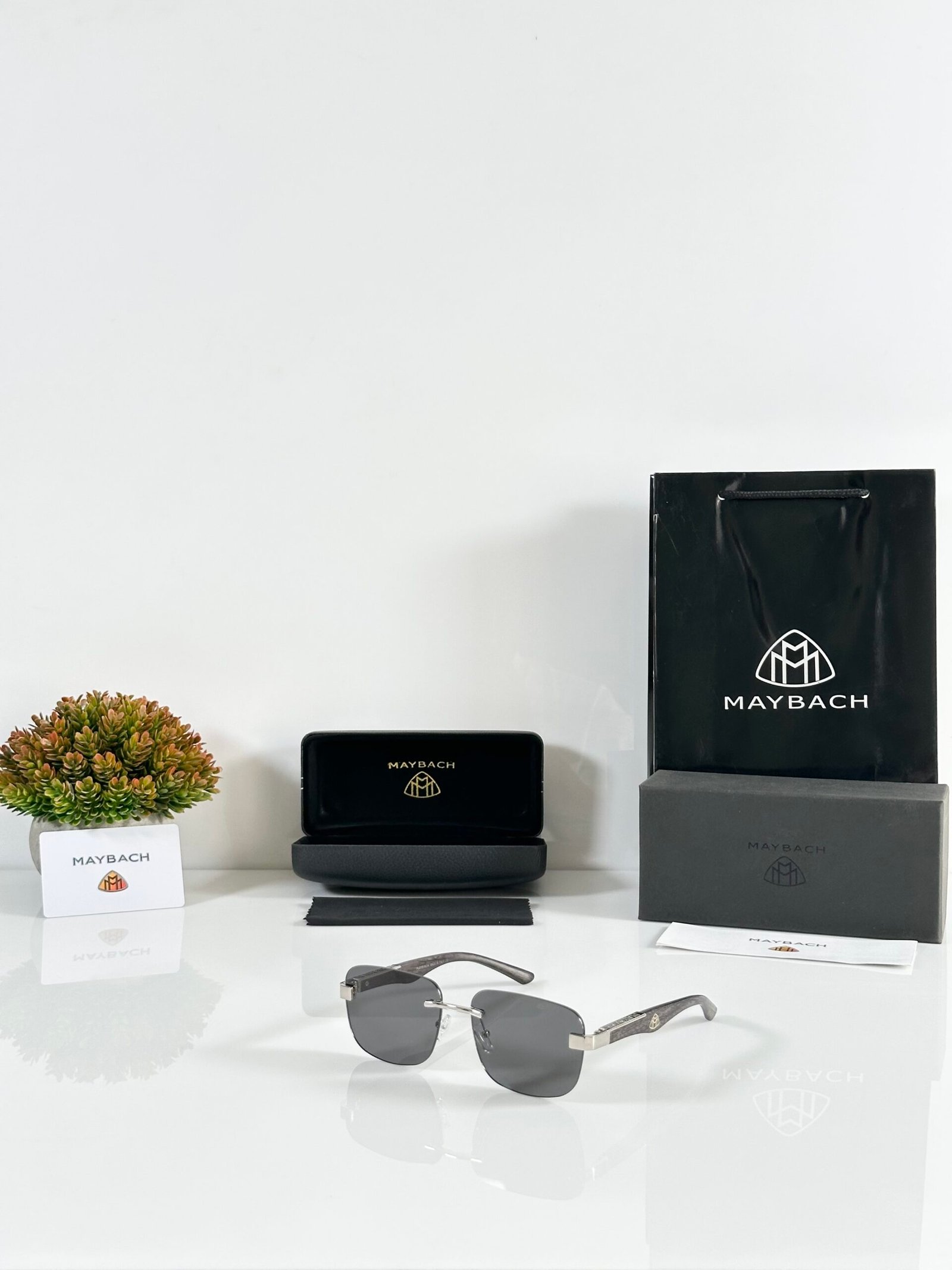 Maybach X Maybahe 1030 Silver Black