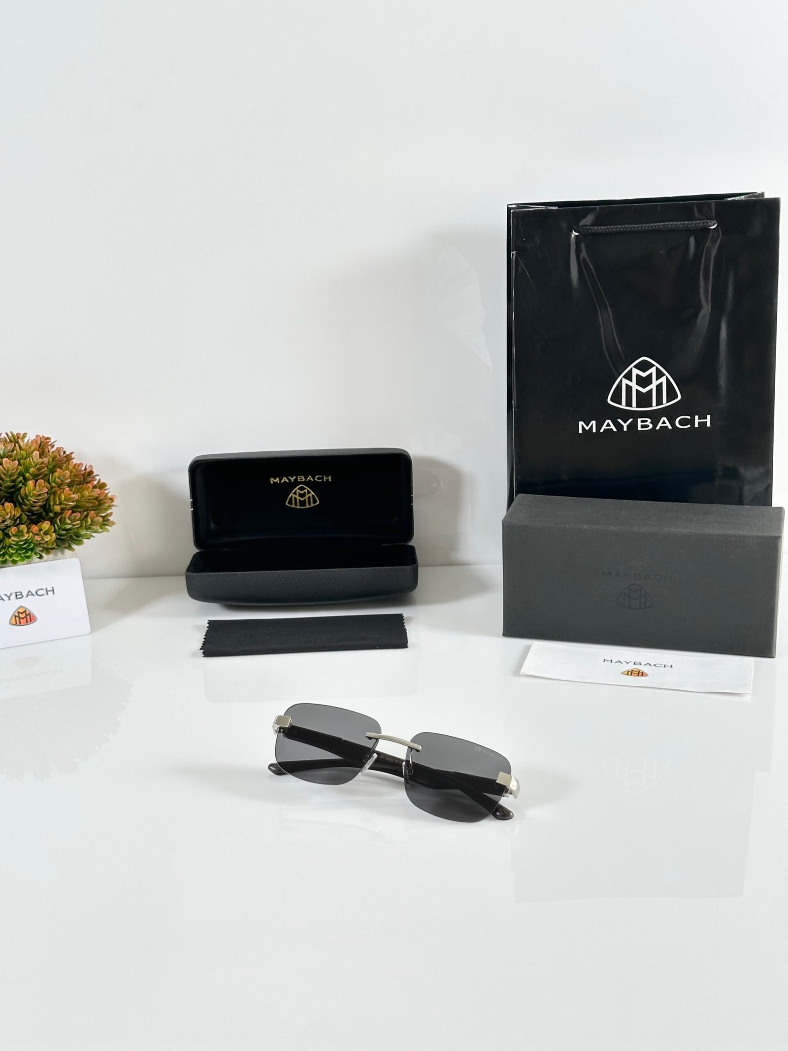 Maybach X Maybahe 1030 Silver Black - Image 4