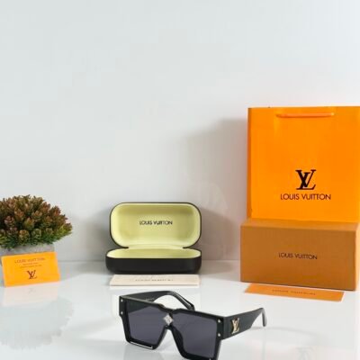 Louis_Vuitton_6007_Black