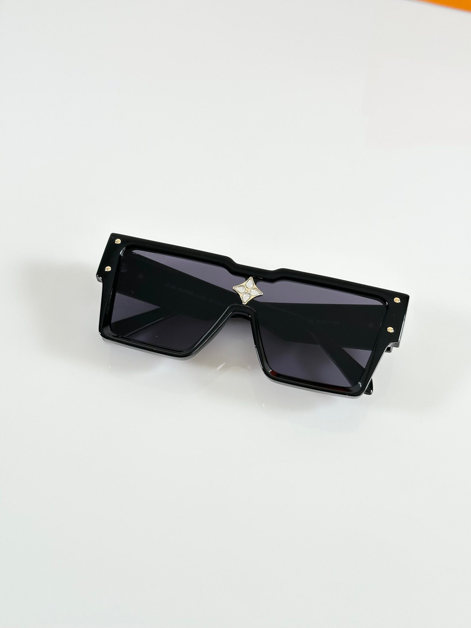 Louis_Vuitton_6007_Black - Image 4