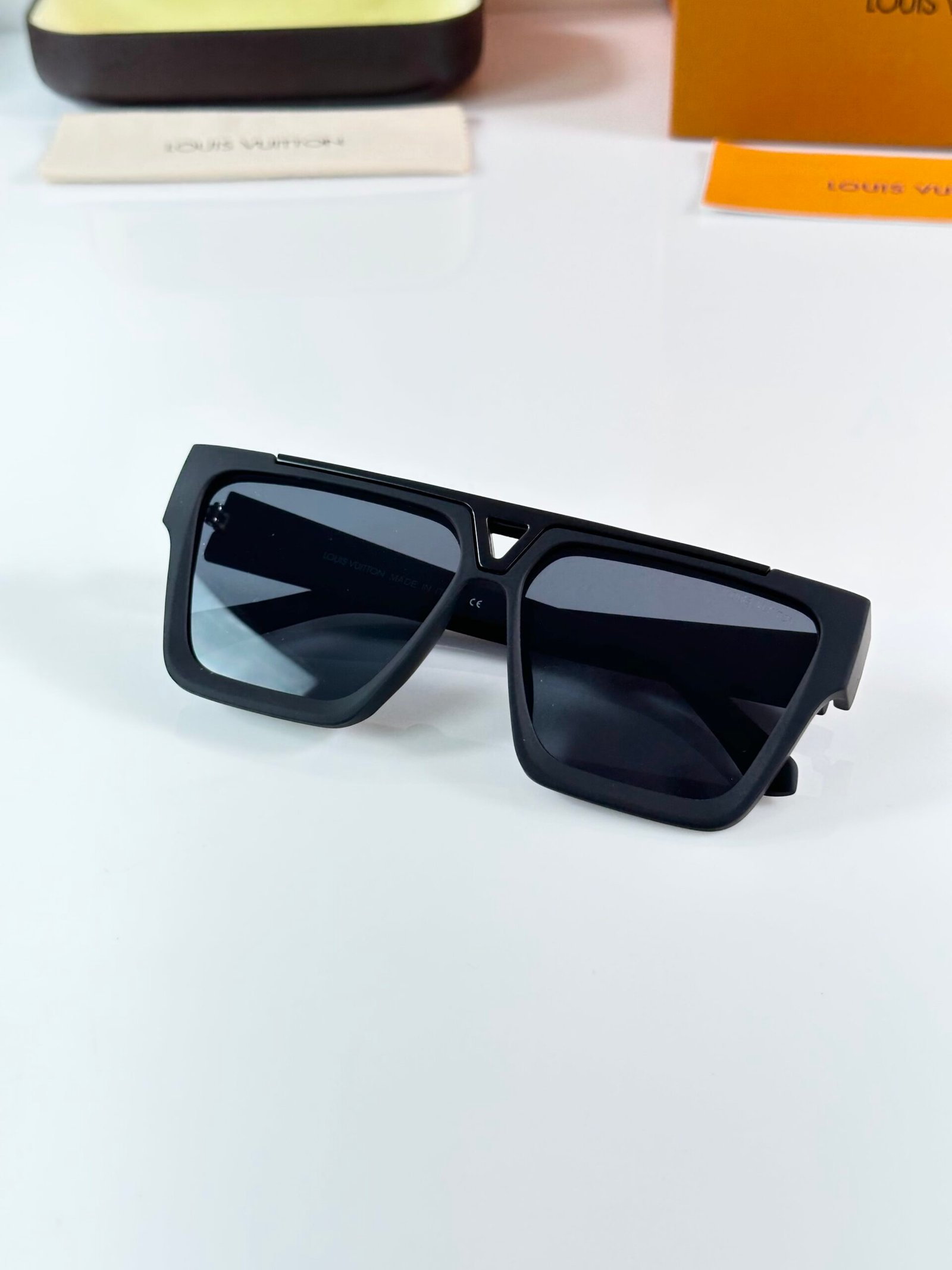 Louis_Vuitton_1502_Mate_Black - Image 3