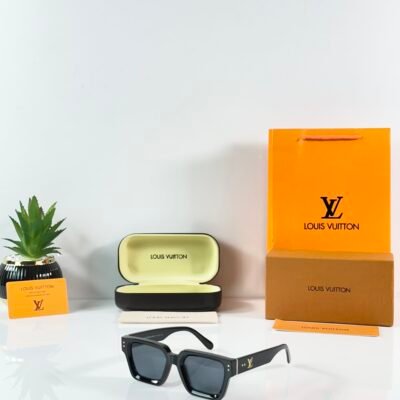 Louis_Vuitton_8263_Black