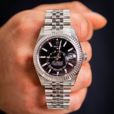 Role_x Oyster Perpetual Sky Dweller Silver-Black