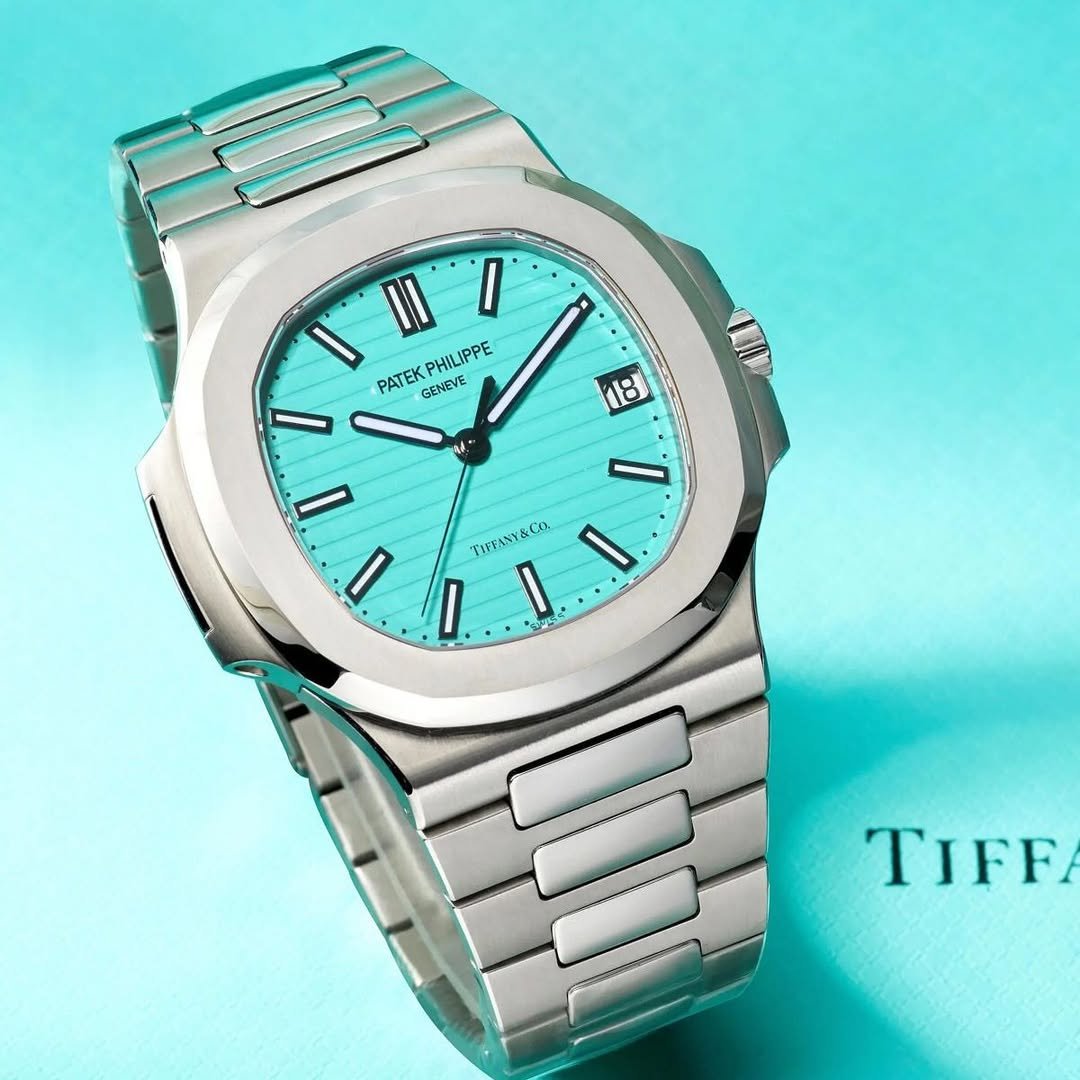 Patek_Philippe Nautilus Quartz - Image 3