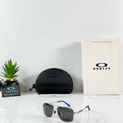 Oakley_8922_Silver_Black