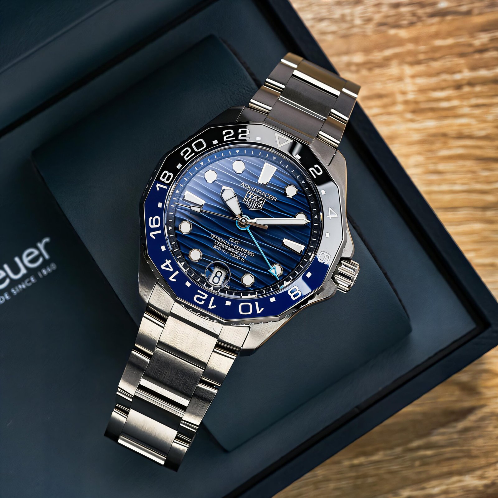 Tag Heue_r aquaracer professional 300m date automatic japan - Image 3