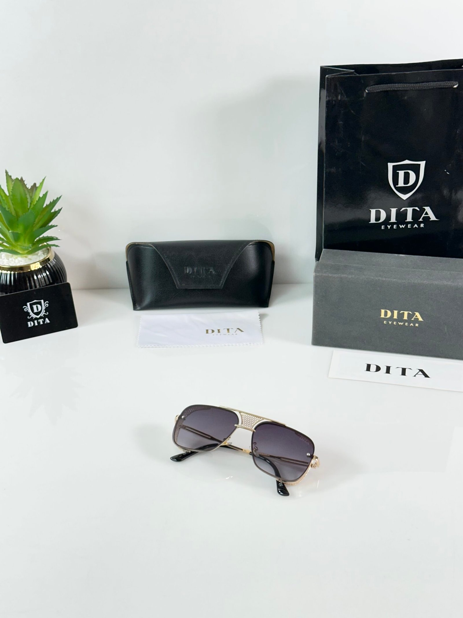 Dita 1169 Gold Black DC - Image 4